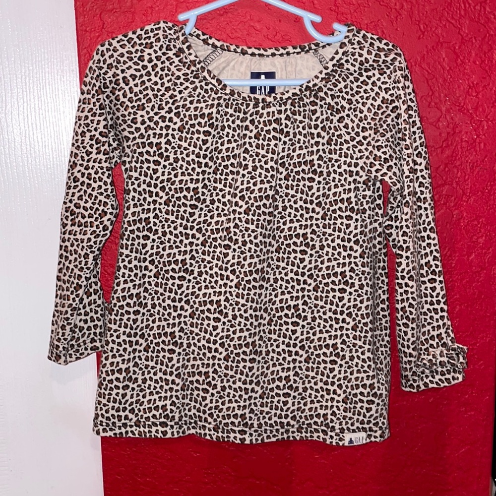 Gap toddler girl long sleeve Leopard top